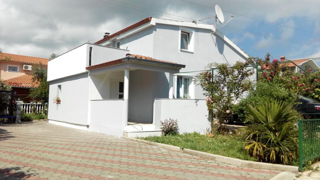 Holiday Home Marsan Pula Zewnętrze zdjęcie